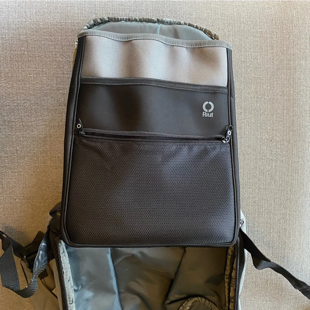RIUTBAG Safer City Travel Backpack in Grey & Black